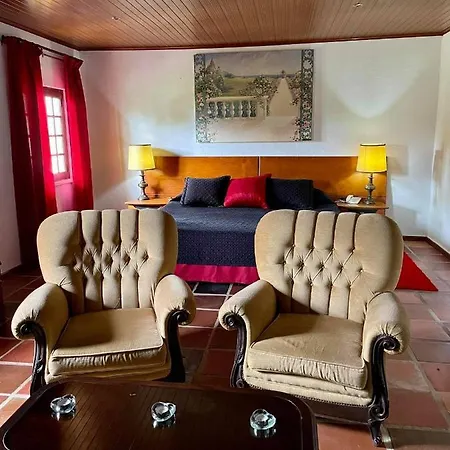 Rural A Coutada - Peniche 酒店 阿通奎亚·达·巴利亚