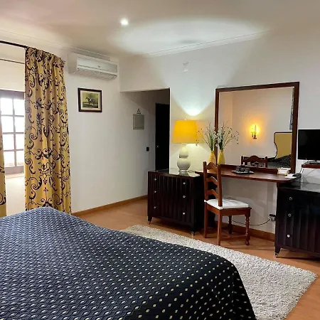 Rural A Coutada - Peniche 酒店 3*