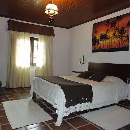 Rural A Coutada - Peniche 酒店 阿通奎亚·达·巴利亚