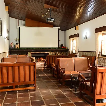 Rural A Coutada Hotel 3*