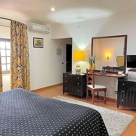 Hotell Rural A Coutada - Peniche 3*